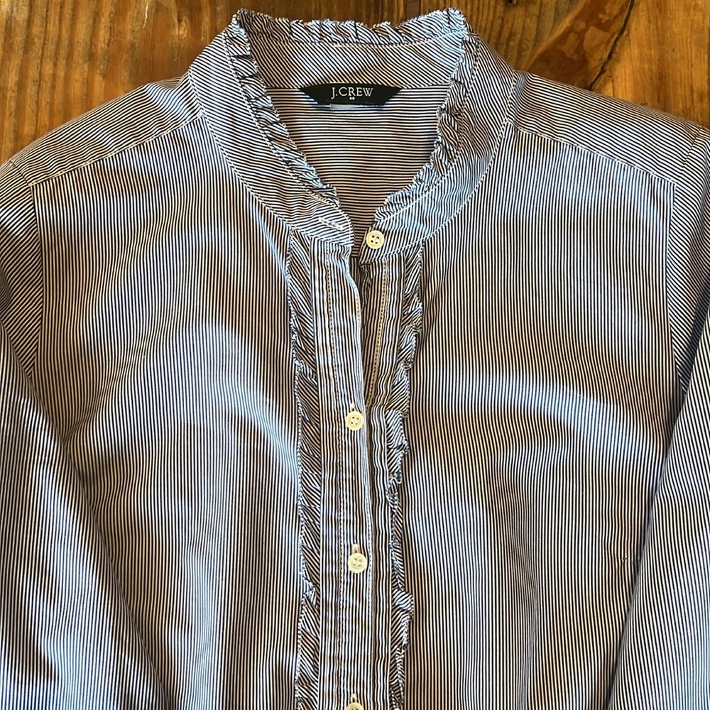 J. Crew Women’s Blue and White Striped Ruffle Top in Medium.